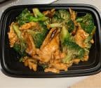 Best Chicken w. Broccoli in Powell, TN